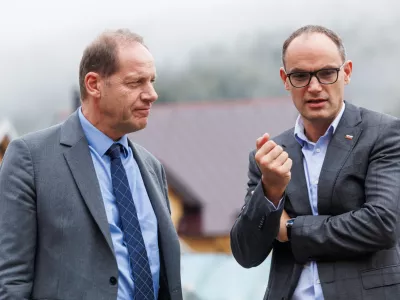 Kranjska Gora.Izjava za javnost ministra za gospodarstvo, delo in sport Anzeta Logarja ob obisku generalnega direktorja Tour de France Christiana Prudhomma in ogledu tras ter infrastrukture za morebitni Veliki start Tour de France v Sloveniji po letu 2029.