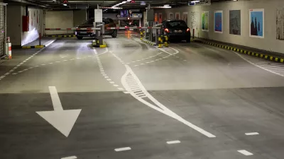 - 12.01.2021 - Parkirna hi&scaron;a PH Kongresni trg &ndash; garažna hi&scaron;a je opremljena z avtomatskimi vhodno-izhodnim sistemi, avtomatskimi blagajnami in video nadzornim sistemom - //FOTO: Bojan Velikonja