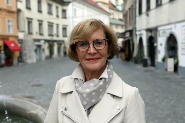 Pred županskimi volitvami: Ljubljanska levica se drobi, desnica taktizira