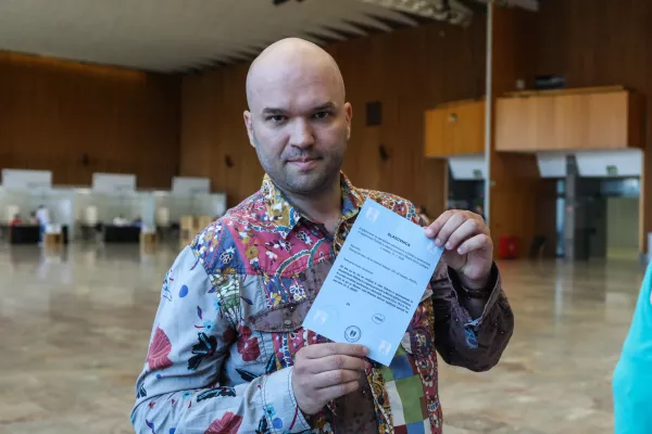 Pred županskimi volitvami: Ljubljanska levica se drobi, desnica taktizira