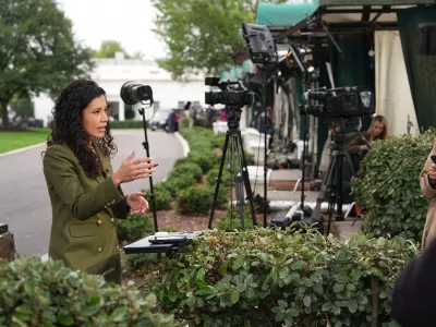 MS NOW reporter Laura Barr&oacute;n-L&oacute;pez, works inside the White House grounds, Thursday, Sept. 24, 2026, in Washington.