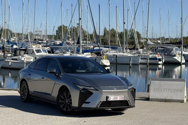 Lexus ES / Foto: Matjaž Terzič