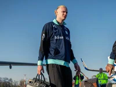 250321 Erling Braut Haaland of the Norwegian national football team arrives at Chisinau International Airport on March 21, 2025 in Chisinau.,Image: 1104047892, License: Rights-managed, Restrictions: Sweden, Norway, Finland and Denmark must be OUT, Model Release: no 