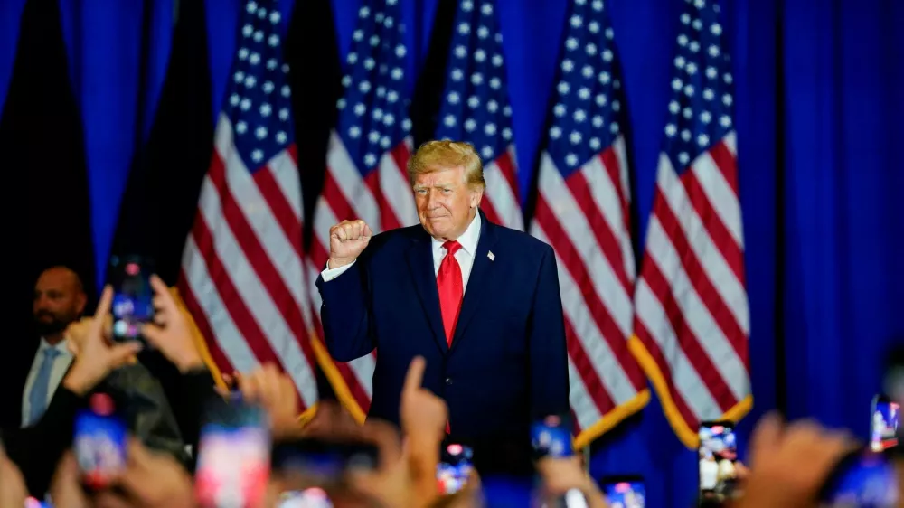 US President Donald Trump participates in a midterm election rally for Oklahoma Republican gubernatorial candidate Mike Mazzei at the Choctaw Event Center in Durant, Oklahoma, US, October 1, 2026. REUTERS/Nick Oxford