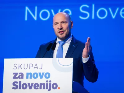 Ljubljana, Gospodarsko razstavisce.Programski kongres NSi.Predsednik stranke Nova Slovenija Jernej Vrtovec.