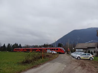 Medno železni&scaron;ka postaja