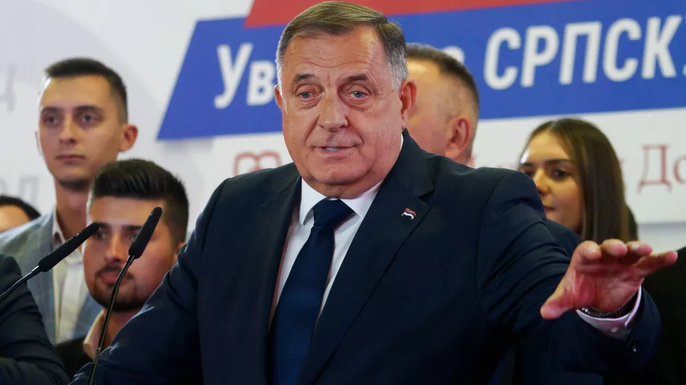 Leader of the Alliance of Independent Social Democrats (SNSD), Milorad Dodik, speaks during a news conference following the publication of general election results, in Banja Luka, Bosnia, Sunday, Oct. 4, 2026. (AP Photo/Radivoje Pavicic)