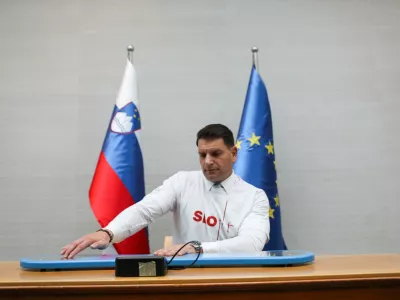 Zora n Stevanović. 23.09.2026. Dan &scaron;porta v parlamentu. Testiranje fizičnih zmogljivosti poslancev in zaposlenih.