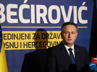 Denis Becirevic from the Social Democratic Party (SDP) addresses journalists after the preliminary results in Sarajevo, Bosnia and Herzegovina, October 4, 2026. REUTERS/Amel Emric