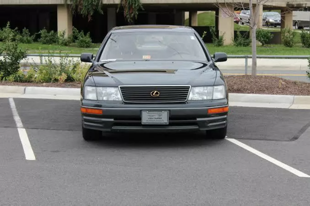 Lexus LS