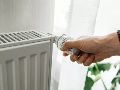 Ni povsem vseeno, na katero &scaron;tevilko obrnemo termostatski ventil in kdaj. / Foto: Istock