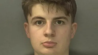 19-letni študent Benjamin William Day je v slogu Dexterja umoril nekaj let starejšo spolno delavko. 