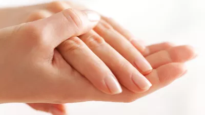 Zdaj so v modi naravni nohti. / Foto: Istock
