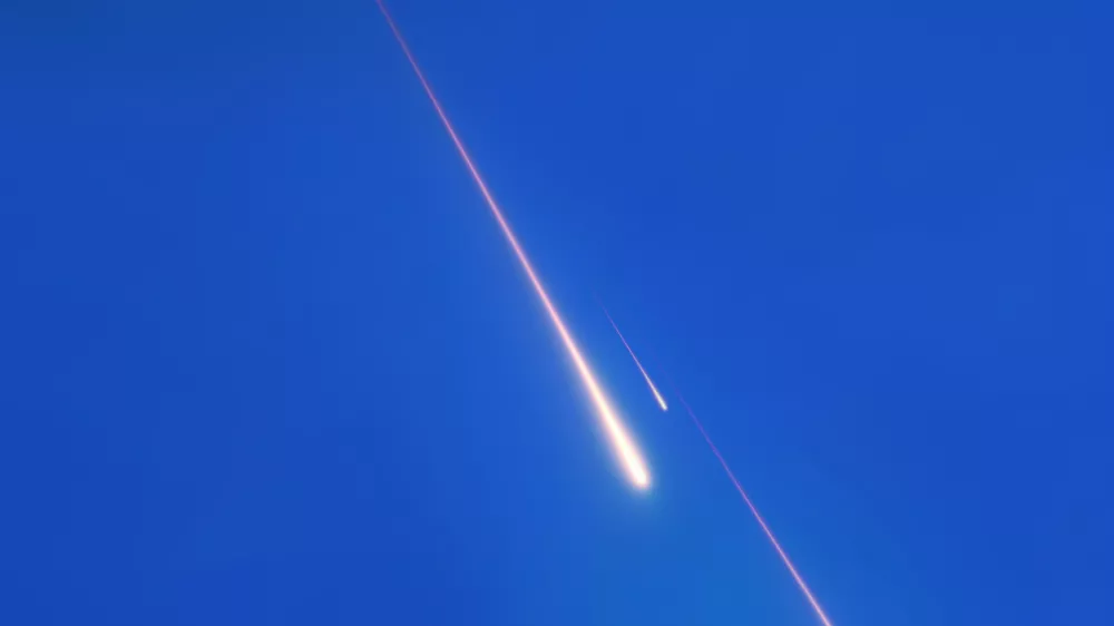 V tem primeru nas ne bi re&scaron;ila niti atmosfera, v kateri sicer večina vesoljskih delcev izgori. Slika je simbolična. / Foto: Istock