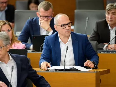 Vodja poslanske skupine Demokrati Tadej Ostrc. Foto: STA