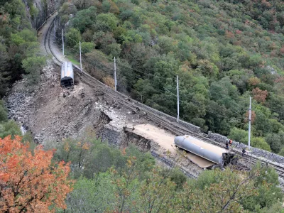 10.10.2026., Meja - Vagoni teretnog vlaka iskocili iz tracnica na ulazu u stanicu Meja. Photo: Goran Kovacic/PIXSELL