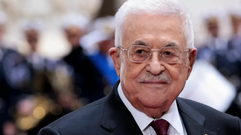 FILE PHOTO: Palestinian Authority President Mahmoud Abbas at Chigi Palace in Rome, Italy, November 7, 2025. REUTERS/Remo Casilli/File Photo/File Photo