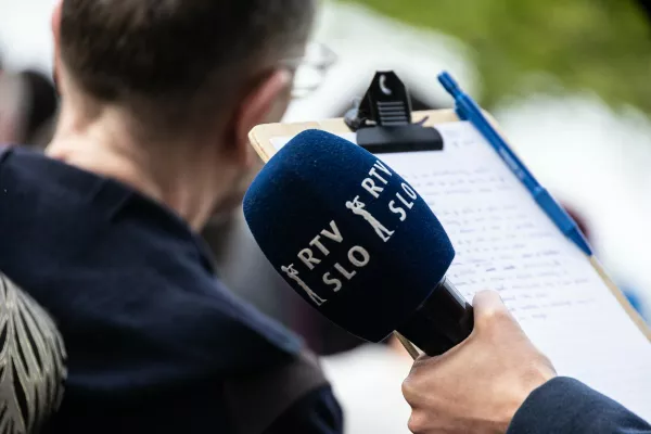 May 11, 2024, MalmĂ, SkĂĄNe, Sweden: Microphone of RTV Slovenija (Radio-Television of Slovenia) ahead of the Eurovision Song Contest Grand Final, near MalmĂ&para; Arena in MalmĂ,Image: 952001978, License: Rights-managed, Restrictions:, Model Release: no