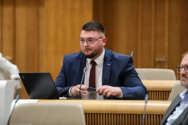 - Andrej Poglajen, poslanec SDS,- 02.06.2026. - Zasli&scaron;anja kandidatov za ministre 4. vleda Janeza Jan&scaron;e pred parlamentarnimi odbori v DZ RS.//FOTO: Bojan Velikonja
