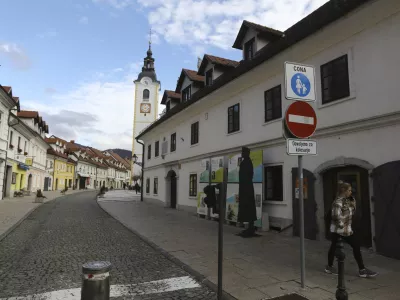 - 22.11.2023 &ndash; Rojstna hi&scaron;a Rudolfa Maistra, &Scaron;utna 23, Kamnik: razstava Zgodbe Maistrovih predmetov, iz virtualnega v resnično //FOTO: Luka Cjuha