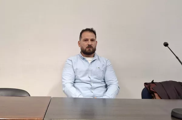 Dean Husovic obtoženi