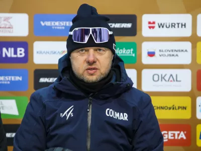 - Snežni kontrolor, Mednarodne smučarske in deskarske zveze (Fis) Jani Hladnik.- - 26.12.2024. Snežna kontrola FIS na Smuči&scaron;ču Podkoren pred tekmo svetovnaga pokala v slalomu in veleslalomu za ženske.//FOTO: Bojan Velikonja