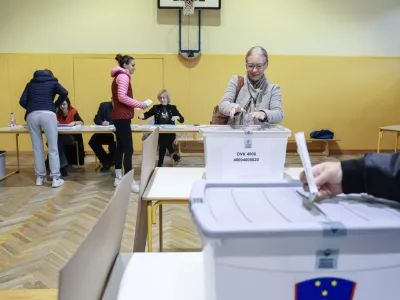 Zapu&scaron;čina referendumov, politična taktika ali preverjanje mnenja državljanov