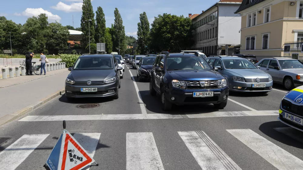 05.06.2025 - Simbolična fotografija Policija - prometna nesreča - policijski trakFoto: Luka Cjuha