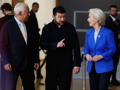 From left, European Council President Antonio Costa, Ukraine's President Volodymyr Zelenskyy and European Commission President Ursula von der Leyen arrive for the EU summit at the European Council building in Brussels, Friday, Oct. 16, 2026. (AP Photo/Geert Vanden Wijngaert)