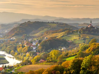 Jutro bo morda &scaron;e megleno, toda dana&scaron;nje sonce bo ogrelo večji del države. Ptuj zna biti danes posebej primeren za izlet. / Foto: Istock