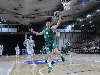 Jaka Klobučar- 01.06.2025 - ko&scaron;arka - Ilirija - Krka v polfinalu državnega prvenstva//FOTO: Jaka Gasar