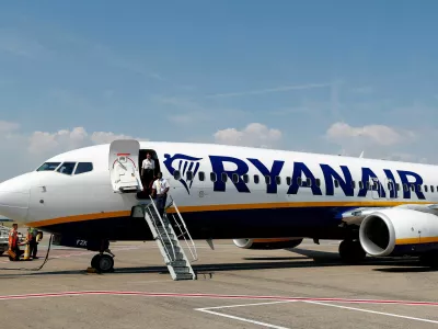 Letalo Ryanair na letali&scaron;ču