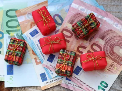 Gifts can cost a lot of money. Cash or gifts?