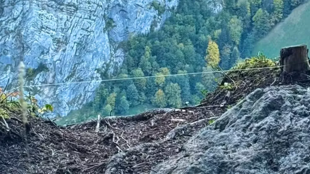 Base Jumping, najlonske vrvice, &scaron;vica