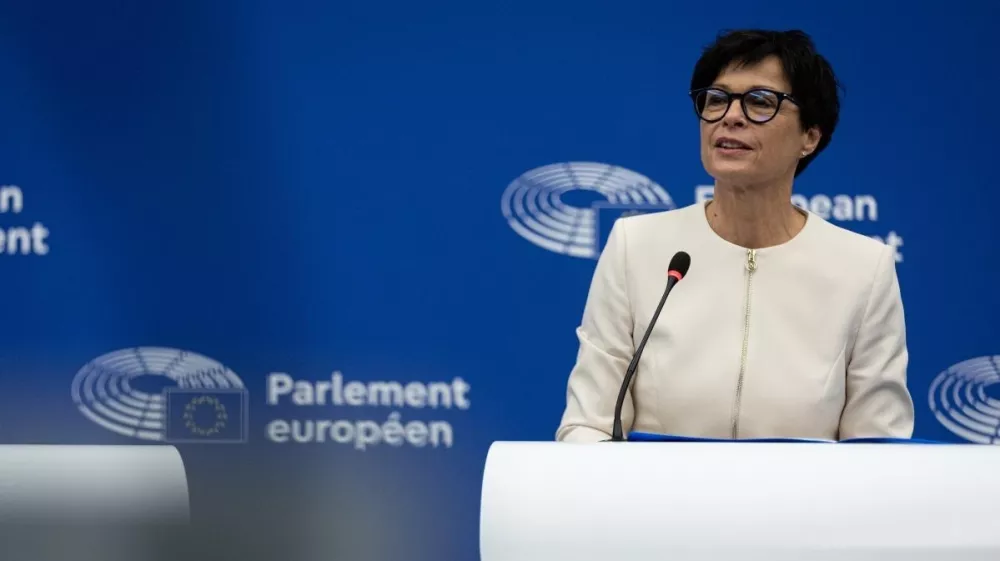 Marta Kos, komisarka za &scaron;iritev