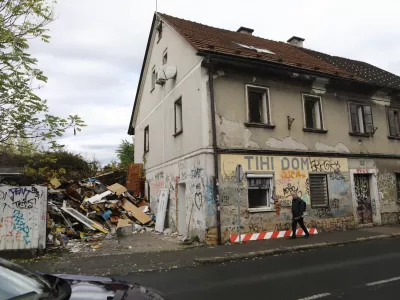 22.10.2026 - Praznjenje stavbe &Scaron;martinska cesta- staro pohi&scaron;tvoFoto Luka Cjuha