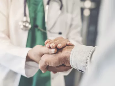 Pomoč pri zdravljenju raka. / Foto: Istock