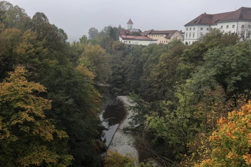 Kako se živi v Kranju? Mestno jedro stoji na skali, me&scaron;čani pa trdno pri svojem