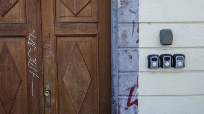 - 22.07.2026 - turisti, turizem v Ljubljani, airbnb, oddaja stanovanj, ključavnica//FOTO: Jaka Gasar
