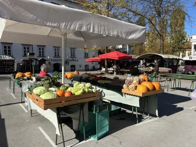 Za bučo boste na tržnici od&scaron;teli tri evre. F &Scaron;pela Ferlin