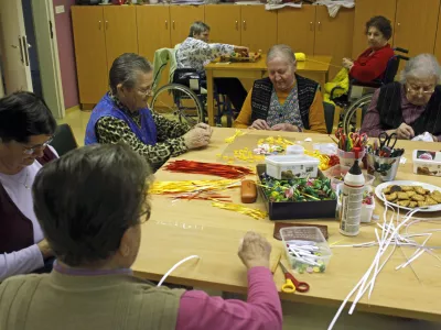 delovna terapija za starostnike- reportaža o življenju starostnikov po sprejetju nove socialne zakonodaje- dom za starej&scaron;e občane &Scaron;entjur//FOTO: Jaka Gasar
