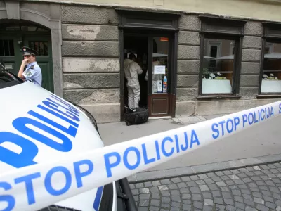 Rop zlatarne na Wolfovi ulici v Ljubljani//FOTO: Luka Cjuha