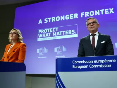 EU bo potrojila osebje Frontexa in mu dala osrednjo vlogo vračanja migrantov