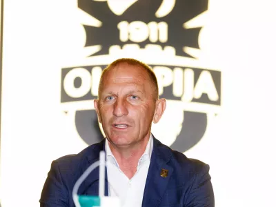 Ljubljana, Stadion Stozice.Novinarska konferenca NK Olimpija Ljubljana s predstavitvijo novega sportnega direktorja Branka Milovanovica.Novi sportni direktor Branko Milovanovic.