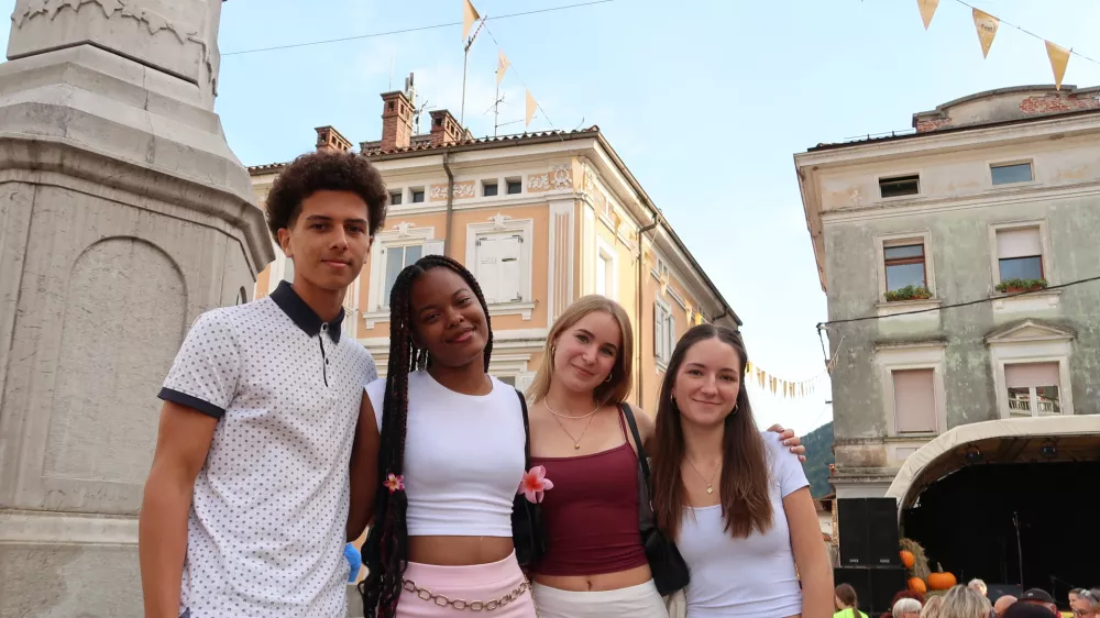 projekt Erasmus+, izmenjava dijakov, &scaron;tudentov, učencev, Gimnazija Tolmin, Dora Lipu&scaron;ček, Jana Kragelj, Lara Bucik, Brin Krivec, Aleksander, Andrea, Rodrigue, Malaika Kloh
