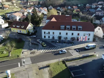 V &Scaron;entjurju se ta konec tedna začenja gradnja kroži&scaron;ča, zaradi katere bo prometnih osebnih in tovornih vozil do 7,5 ton preusmerjen na Teharje, Bukovžlak in Dole. Foto občina &Scaron;entjur