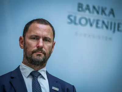 Ljubljana, Banka Slovenije.Novinarska konferenca, na kateri sta guverner Banke Slovenije Primoz Dolenc in direktorica oddelka Financna stabilnost in makrobonitetna politika Meta Ahtik predstavila najnovejse porocilo o financni stabilnosti.