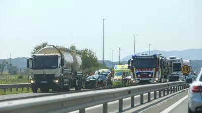 28.08.2024 - Prometna nesreča - &Scaron;tajerska avtocesta - re&scaron;evanje s helikopterjem FOTO: Luka Cjuha