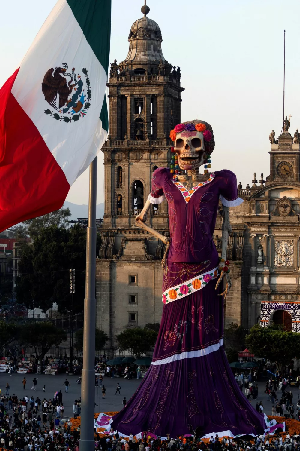 A more than 30-metre (98-foot) tall "Catrina" sculpture, a skeletal figure associated with Mexico's Day of the Dead traditions, is displayed at Mexico City's Zocalo square ahead of Day of the Dead celebrations, in Mexico City, Mexico, October 30, 2026. REUTERS/Quetzalli Nicte-Ha  REFILE - QUALITY REPEAT