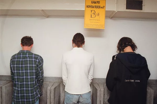 Uriniranje, strani&scaron;če pisoar sanitarije
